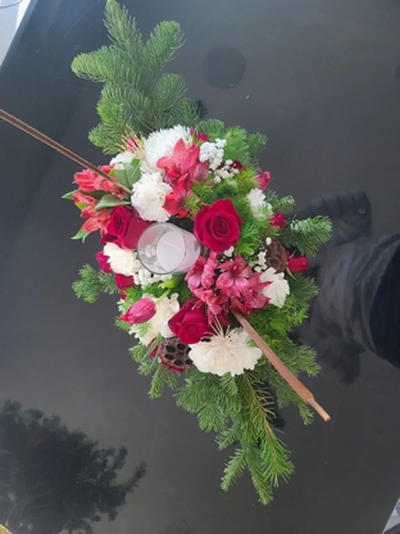 Holidays Centerpiece Alternate view